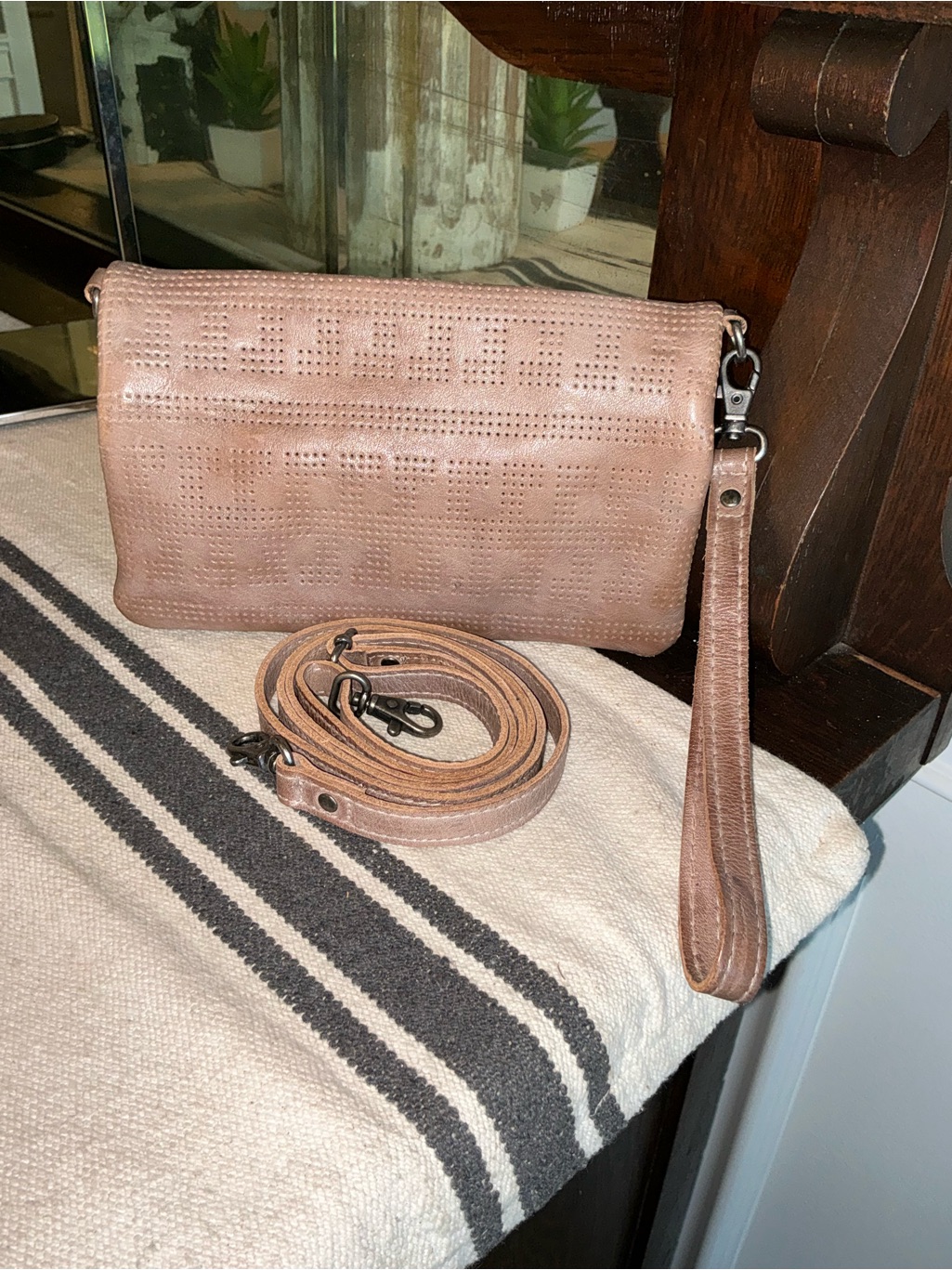 Nwot Bed Stu Bayshore Cadence Wallet Wristlet Clutch Bag Light Grey Rustic $179 — image 3 of 8